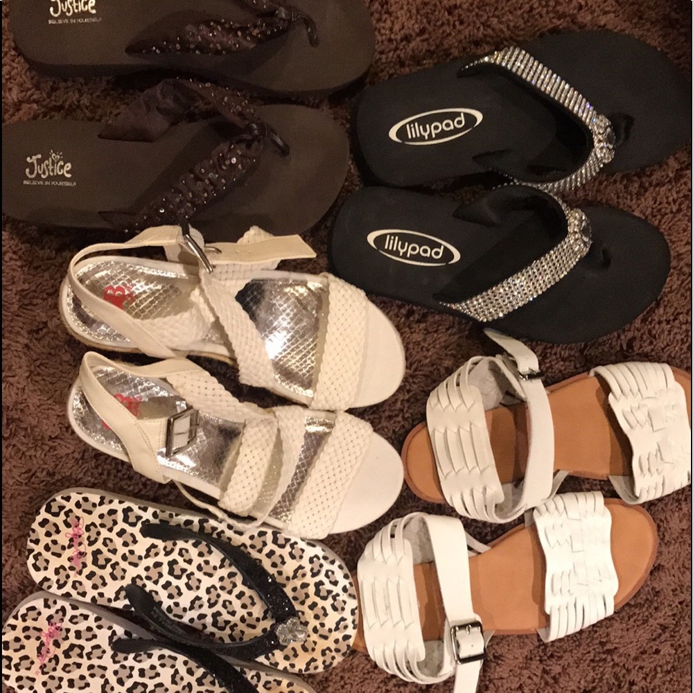 Girl's shoes! Great for summer!